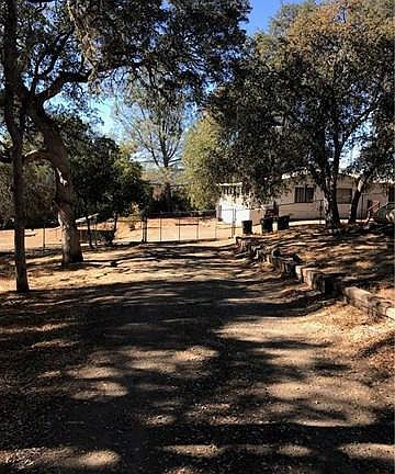 2nd image of 6044 Pine Ave