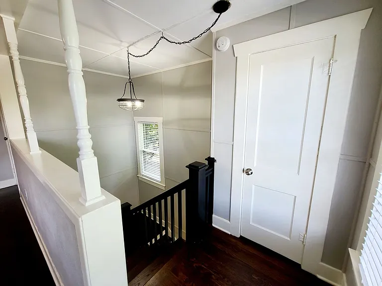 5734 Worth St — Photo 5