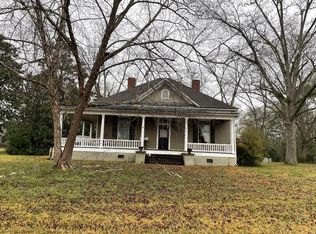 105 Williams Ave, Pine Mountain, GA 31822