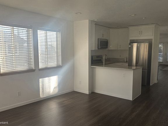 4th image of 12406 SE 31st St APT 201