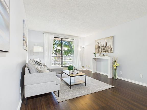 3rd image of 8411 Ackroyd Rd #220