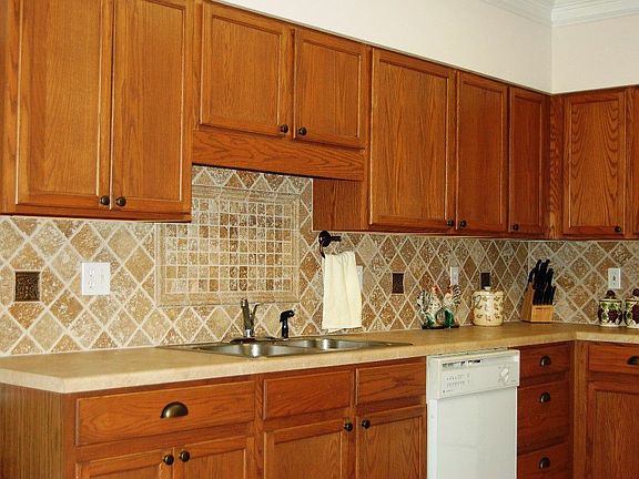 Updated kitchen, look at the detail