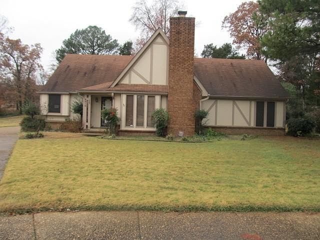 1st image of 8919 Hertford Pl W