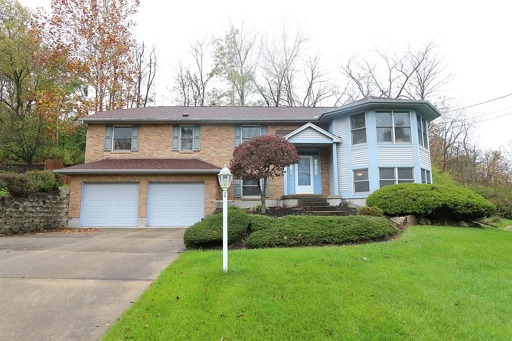2305 Beechcreek Ln photo 1