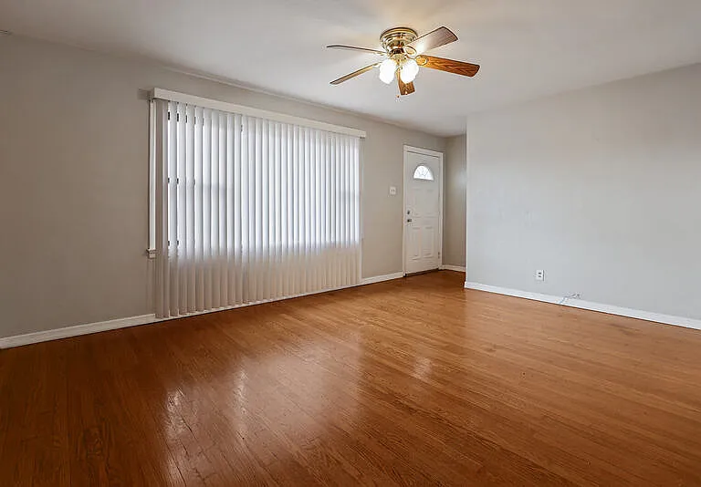 615 Florland Dr — Photo 5