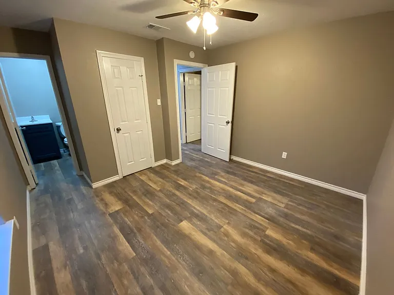1502 Daffan Ave — Photo 12