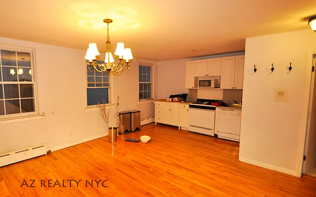 Rented by FirstService Realty (legacy) | media 33