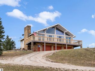 121 E Moorestown Rd, Lake City, MI 49651
