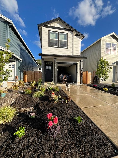 1st image of 358 E London Way