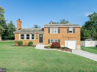 14 Ridgefield Rd, Lutherville Timonium, MD 21093