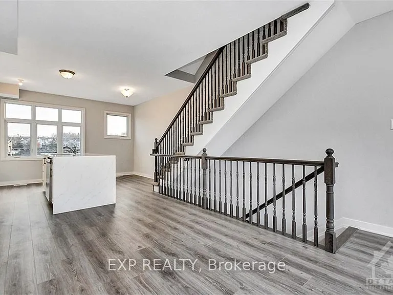 821 Mikinak Rd — Photo 13