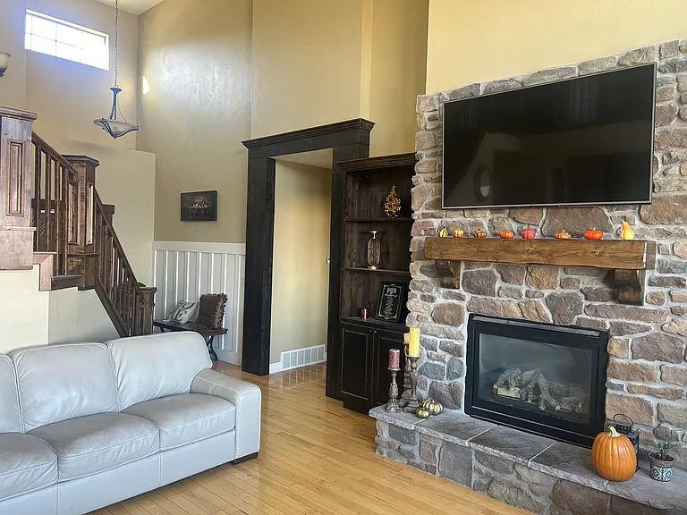 1483 S Garden View Ct — Photo 5