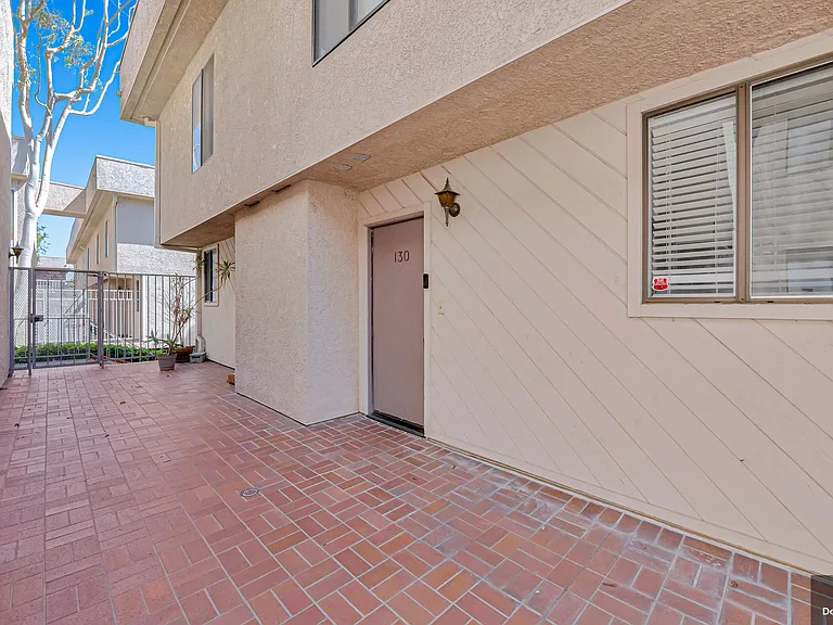 15215 Magnolia Blvd #130 — Photo 9