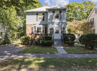 4 Farmcrest Ave, Lexington, MA 02421