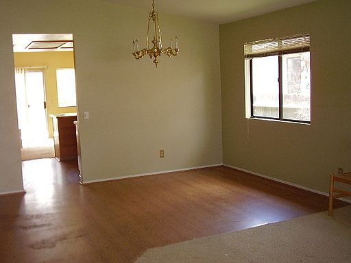 2nd image of 1075 W Thornton Ave