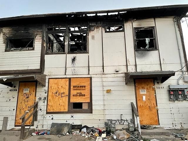 2nd image of 304 Anderson Ct