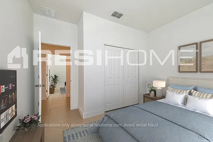 318 Daffodil Ln — Photo 10