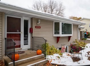 8716 Beard Rd S, Minneapolis, MN 55431