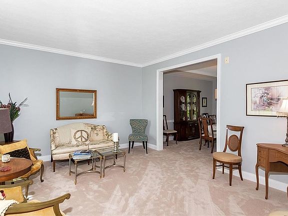 5th image of 8731 Creekwood Ln