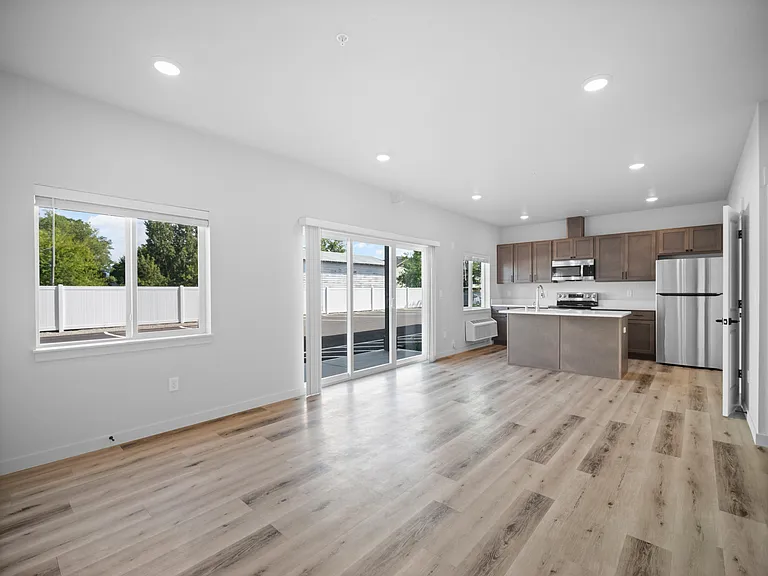 Valleyway Apartments — Photo 17