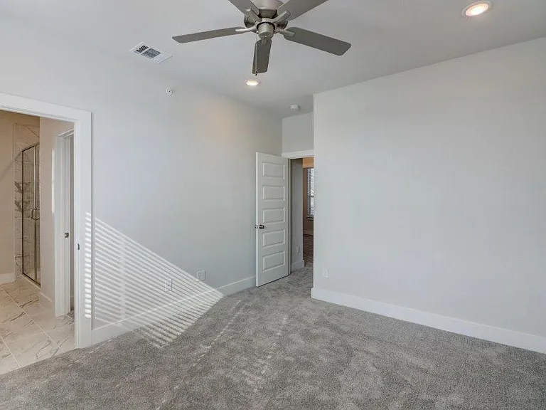 2501 Ascension Blvd — Photo 32