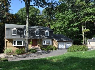 3 Arrowhead Rd, Mahwah, NJ 07430