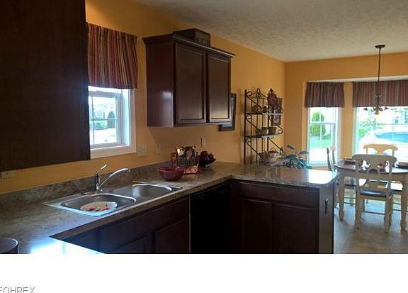 4th image of 244 Westminster Way