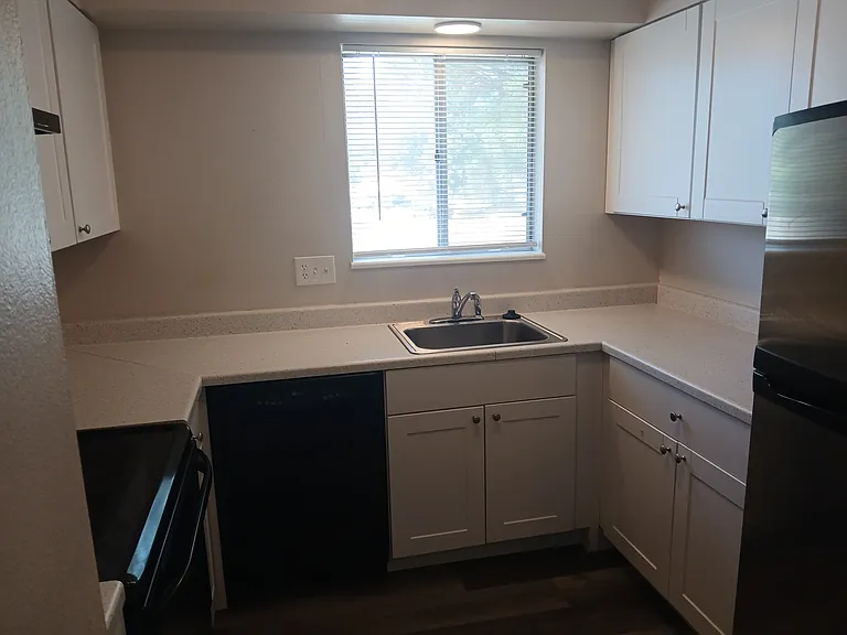 4211 Forrest Hill Rd #5 — Photo 3