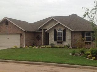 1904 E Latana Dr, Ozark, MO 65721