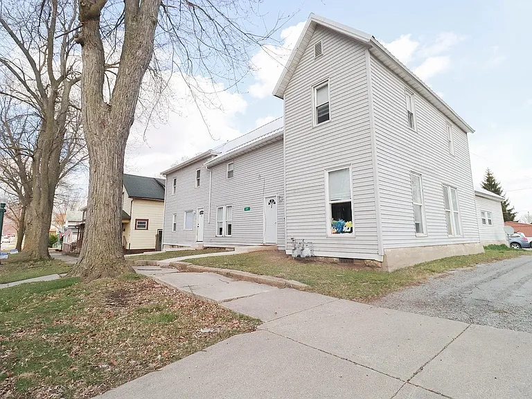 328 N State St #5 — Photo 1