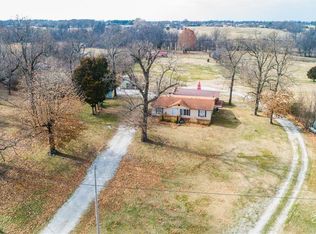 2124 N 48th St, Springdale, AR 72762