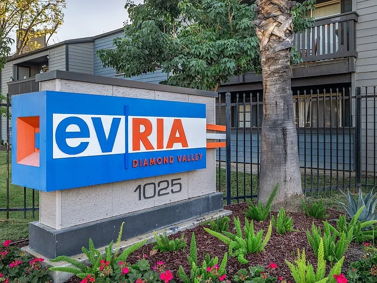 evRIA Diamond Valley — Photo 29