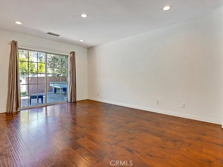 5224 Woodlake Ave — Photo 60