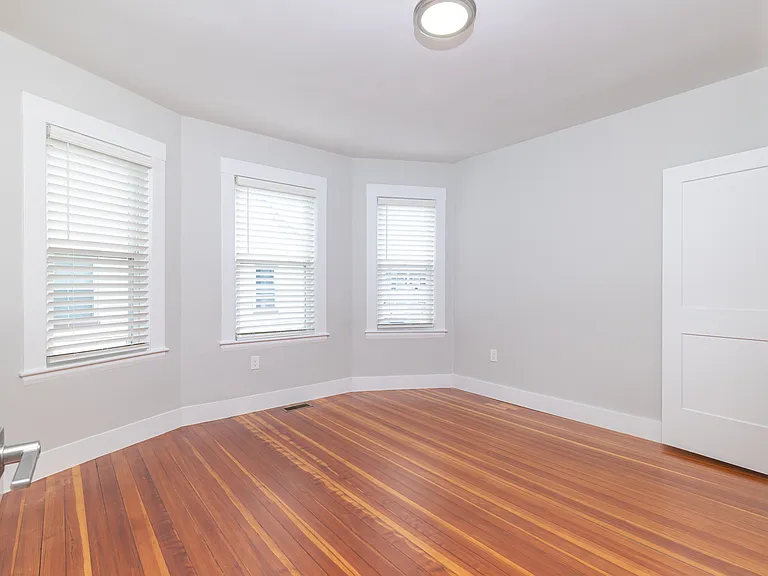 30 Presley St #30 — Photo 6