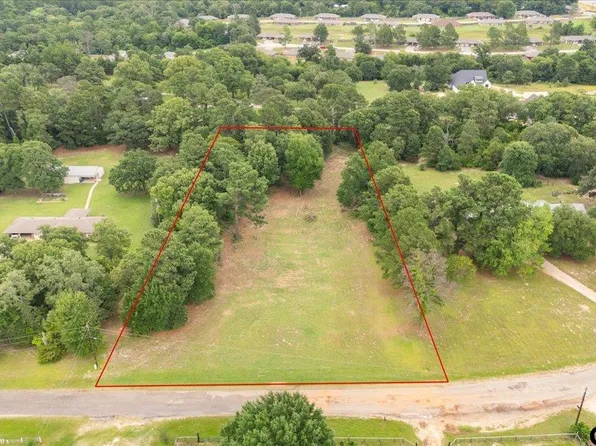 17066 Creekside Dr, Lindale, TX 75771