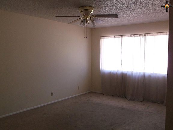 3rd image of 1022 Alamosa St