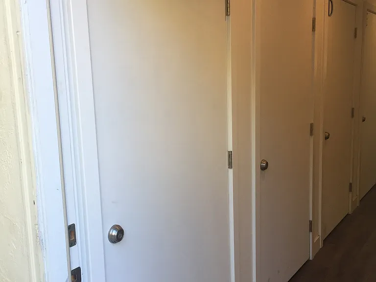 422 Taylor Ave #A — Photo 15
