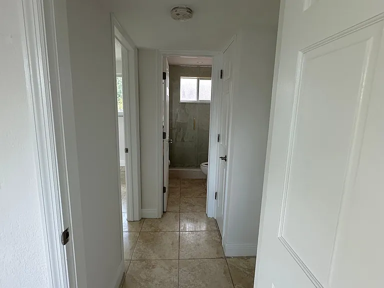 4201 SW 7th St #3 — Photo 19