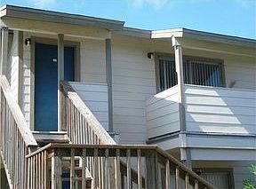 2nd image of 1011 Ennis Joslin Rd APT 218