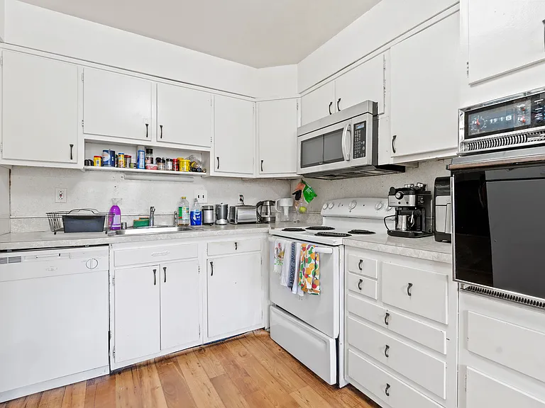 6804 Calverton Dr — Photo 14