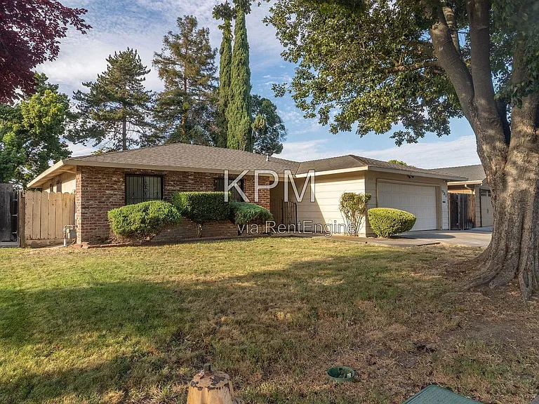3525 Mill Springs Dr — Photo 4