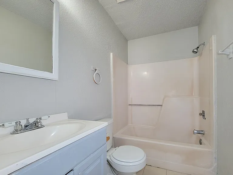 17706 Glenhagen Ct — Photo 16