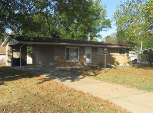 787 Woodward Dr, Saint Louis, MO 63125