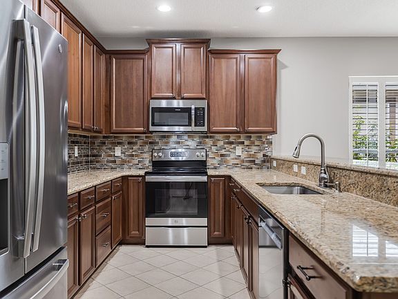 4th image of 96169 Long Beach Dr