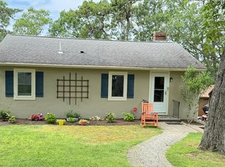 119-119A Lake St, East Falmouth, MA 02536