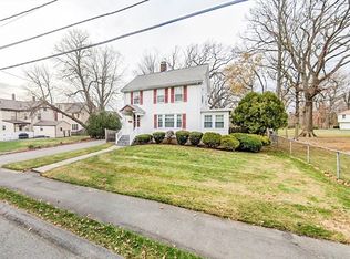 39 Mark Lee Rd, Needham, MA 02494