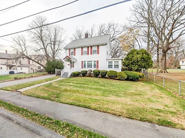 39 Mark Lee Rd, Needham, MA 02494