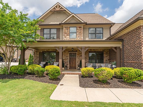 2nd image of 7914 Hampton Cove Dr