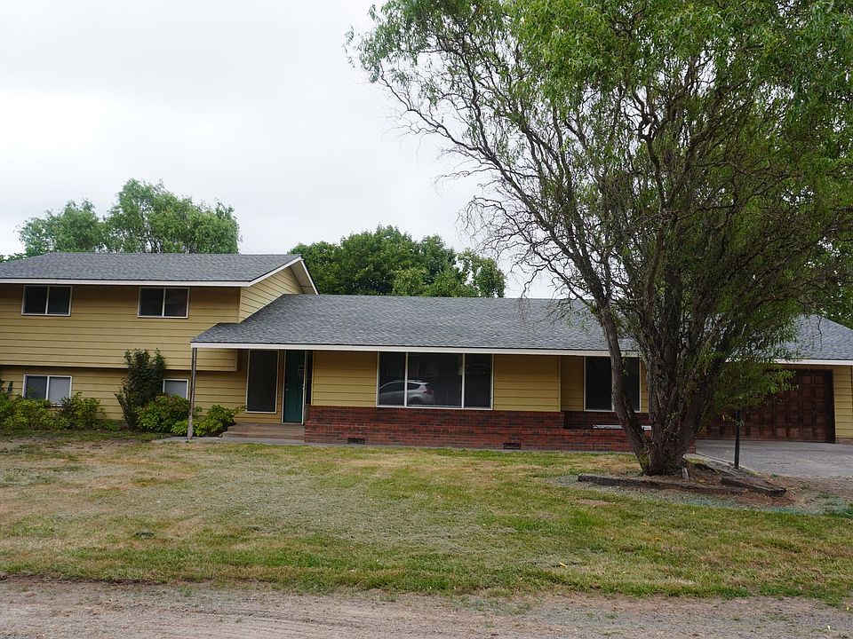1st image of 2238 NE 179th St