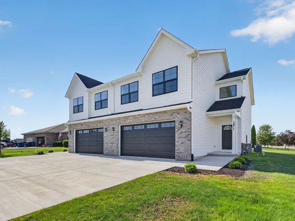 1971 Taller Rd, Morris, IL 60450